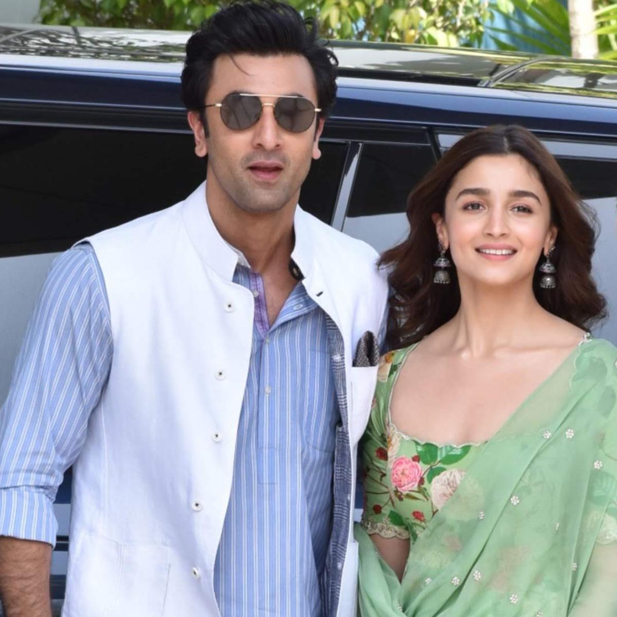 Ranbir Kapoor reveals Alia Bhatt didn’t know who Kishore Kumar is; netizens call it revenge for ‘wipe it off’ video
