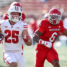 Rutgers ran a fake Eagles tush push to perfection against Kansas State during the Rate Bowl